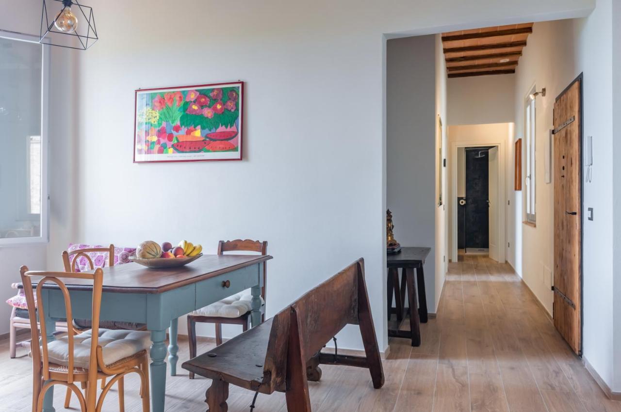 Porta Romana Elegant Apartments With Private Parking! Siena Exterior photo
