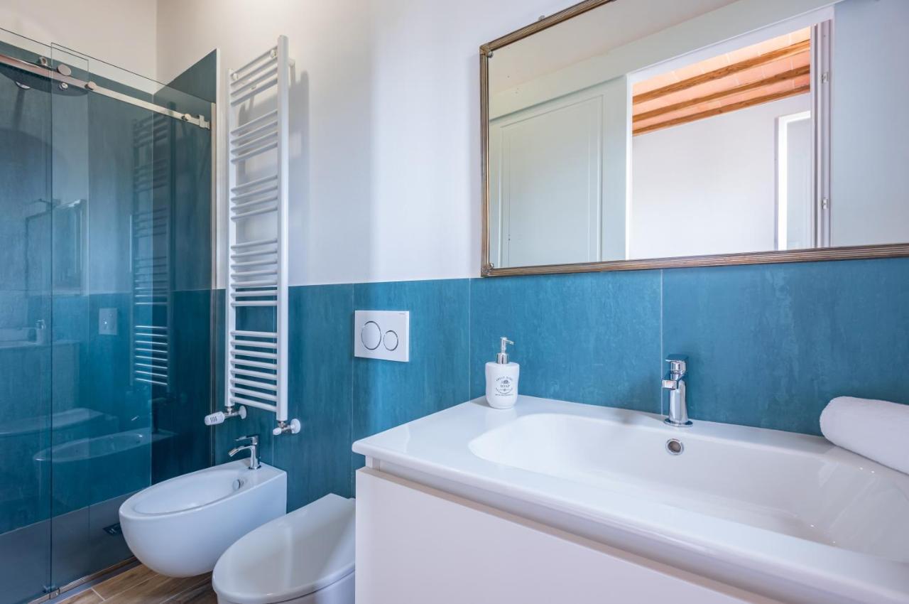 Porta Romana Elegant Apartments With Private Parking! Siena Exterior photo